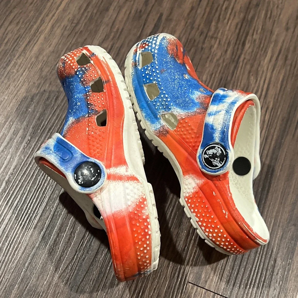 Crocs Kids Classic Tie-Dye Graphic Clog Blue / Red / White C6